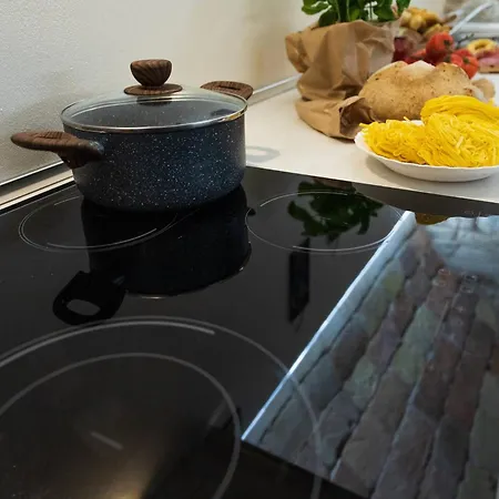 In Historic With Pool And Tennis Feriehus Bargni