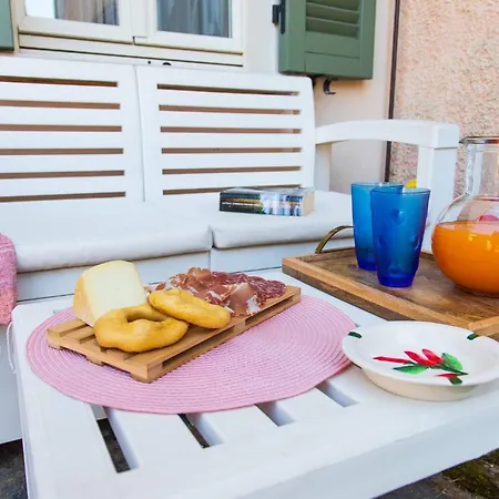 In Historic With Pool And Tennis Feriehus