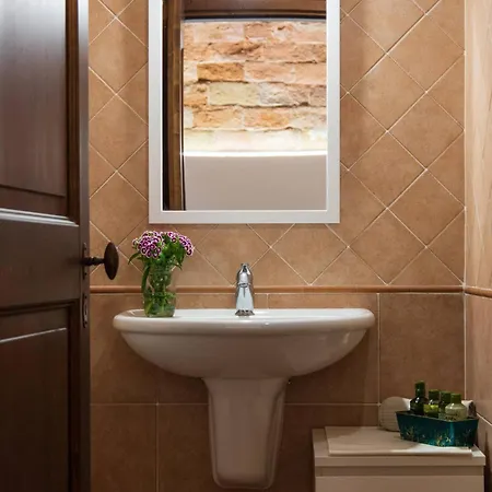 In Historic With Pool And Tennis * Bargni