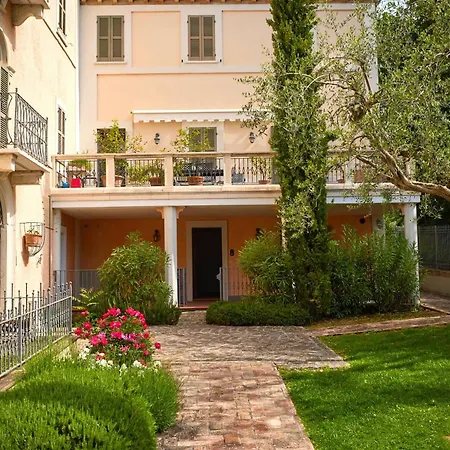 In Historic With Pool And Tennis