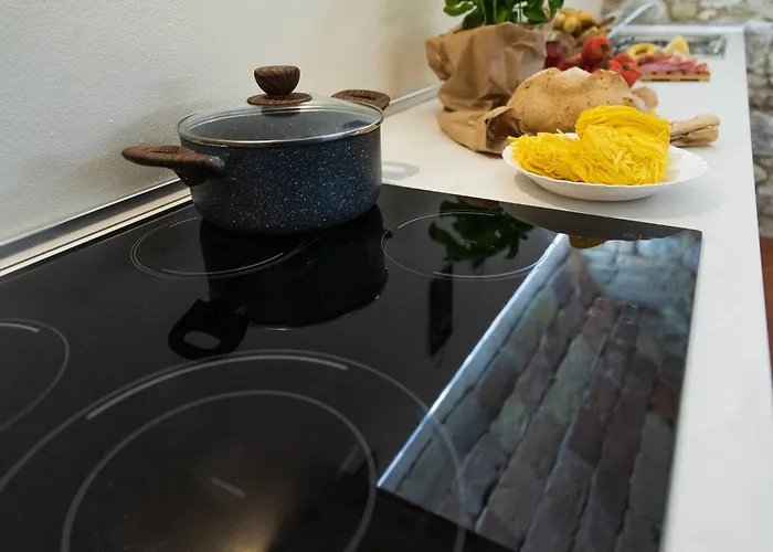 In Historic With Pool And Tennis Holiday home Bargni