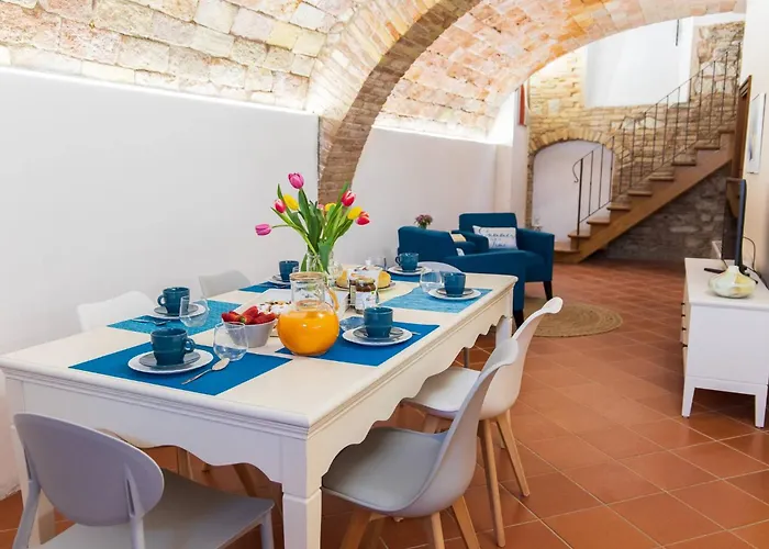 In Historic With Pool And Tennis * Bargni