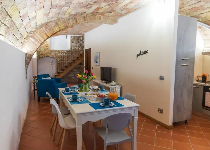 In Historic With Pool And Tennis * Bargni